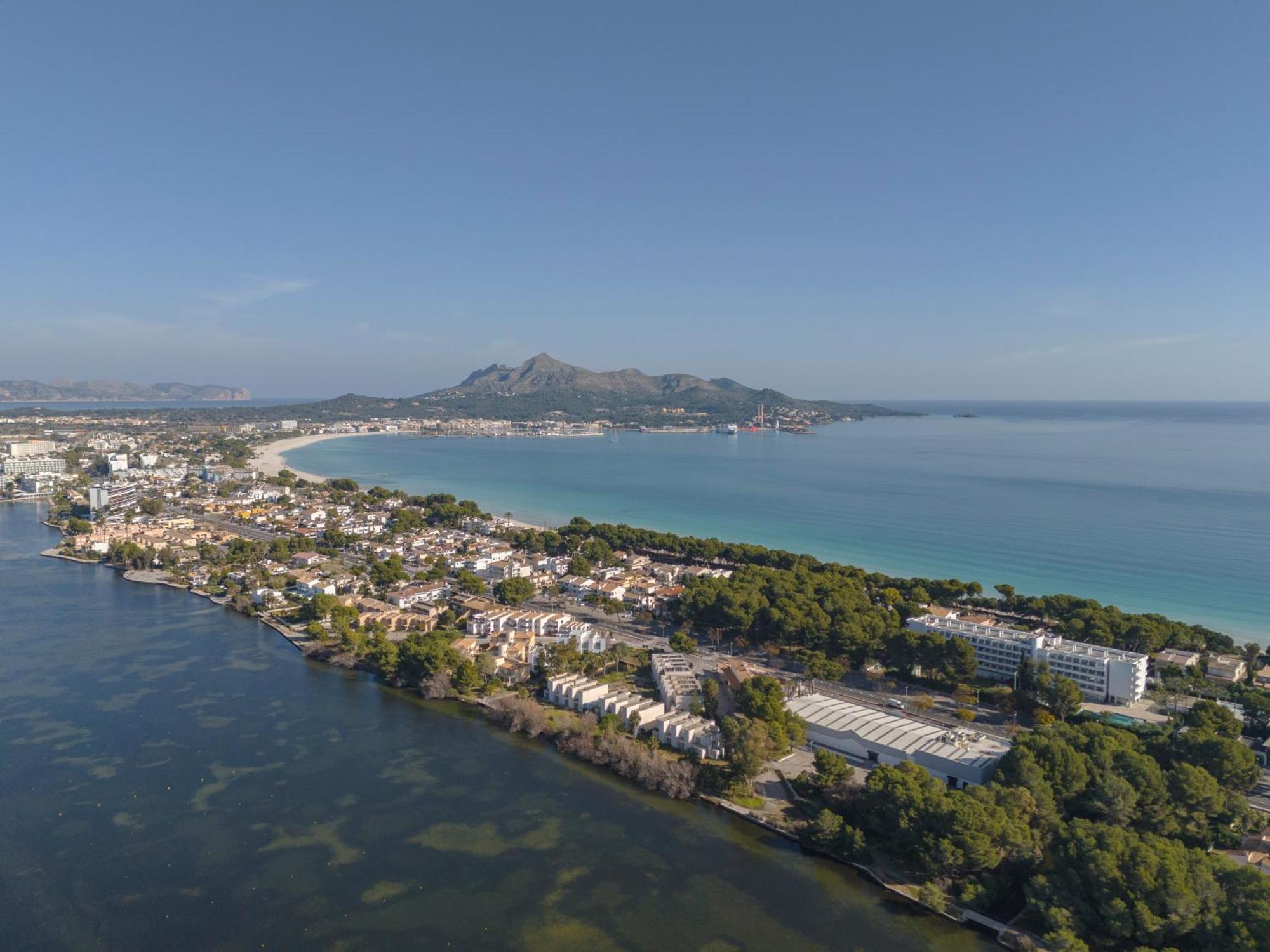 Villa Pam Beach House Playa De Muro - 200M To Beach With Hot Tub 阿尔库迪亚 外观 照片